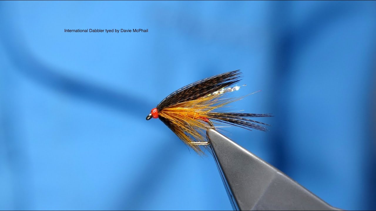 Tying an International Dabbler Irish WetFly with Davie McPhail