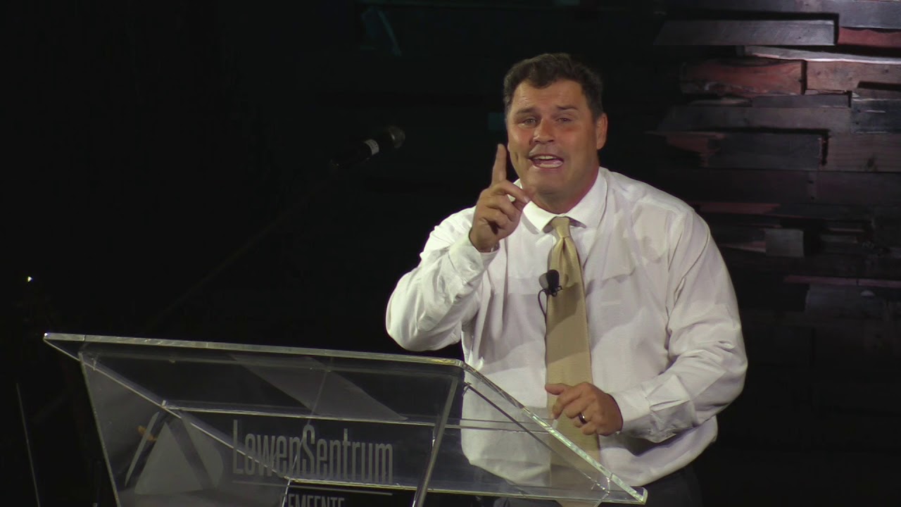 STAAN. LUISTER. SKRYF. WAG - Andries Enslin, 30 September 2018