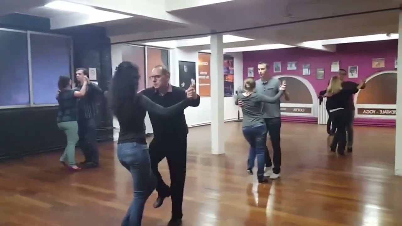 cour de cha-cha-cha