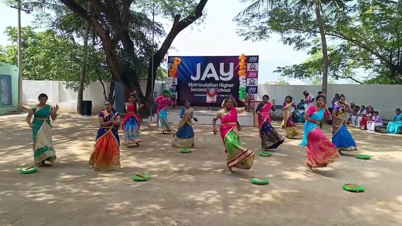 Kodi Parakura Kaalam Song Dance Performance | Jay Group Of Schools | Jay School