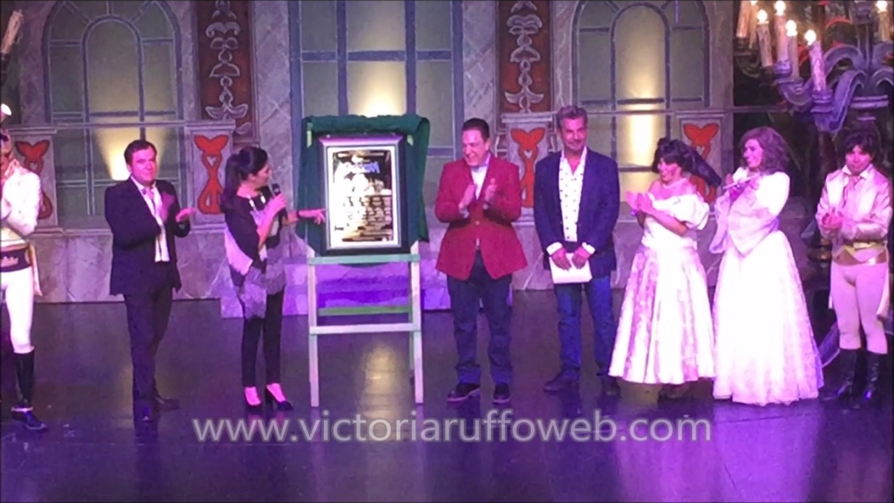 [VIDEO] Victoria Ruffo y Omar Fayad padrinos de la obra 