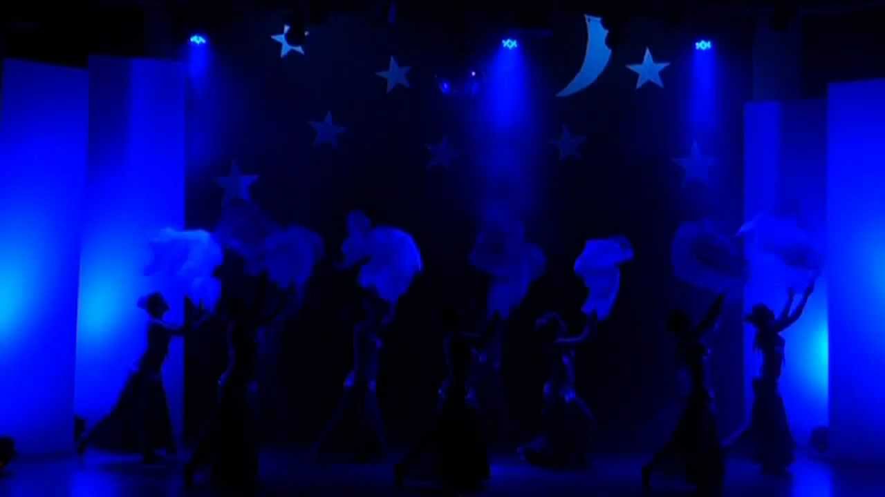 The Choosen One: Abanicos de Seda BellyNights by Estudio de Danzas y Arte Danzart