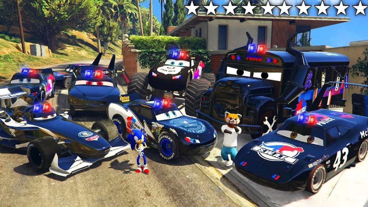 ROB&Eacute; AUTOS POLICIALES DE RAYO MCQUEEN CON SONIC DE LA VIDA REAL EN GTA 5