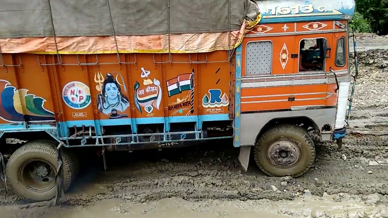 IMPHAL-JIRI HIGHWAY,MANIPUR   TATA 6 WHEELERS POWER 