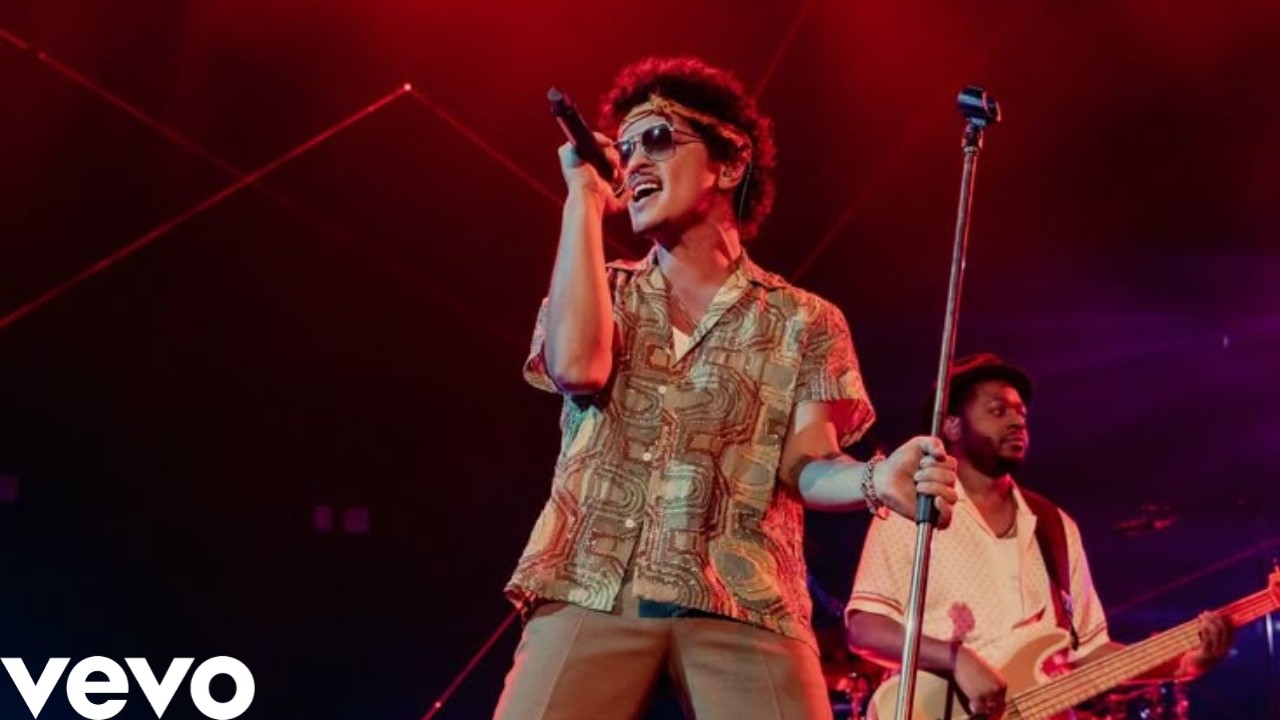 Bruno mars  - Tanz Mit Mir (Midnight in Berlin) | Funky Pop Vibes