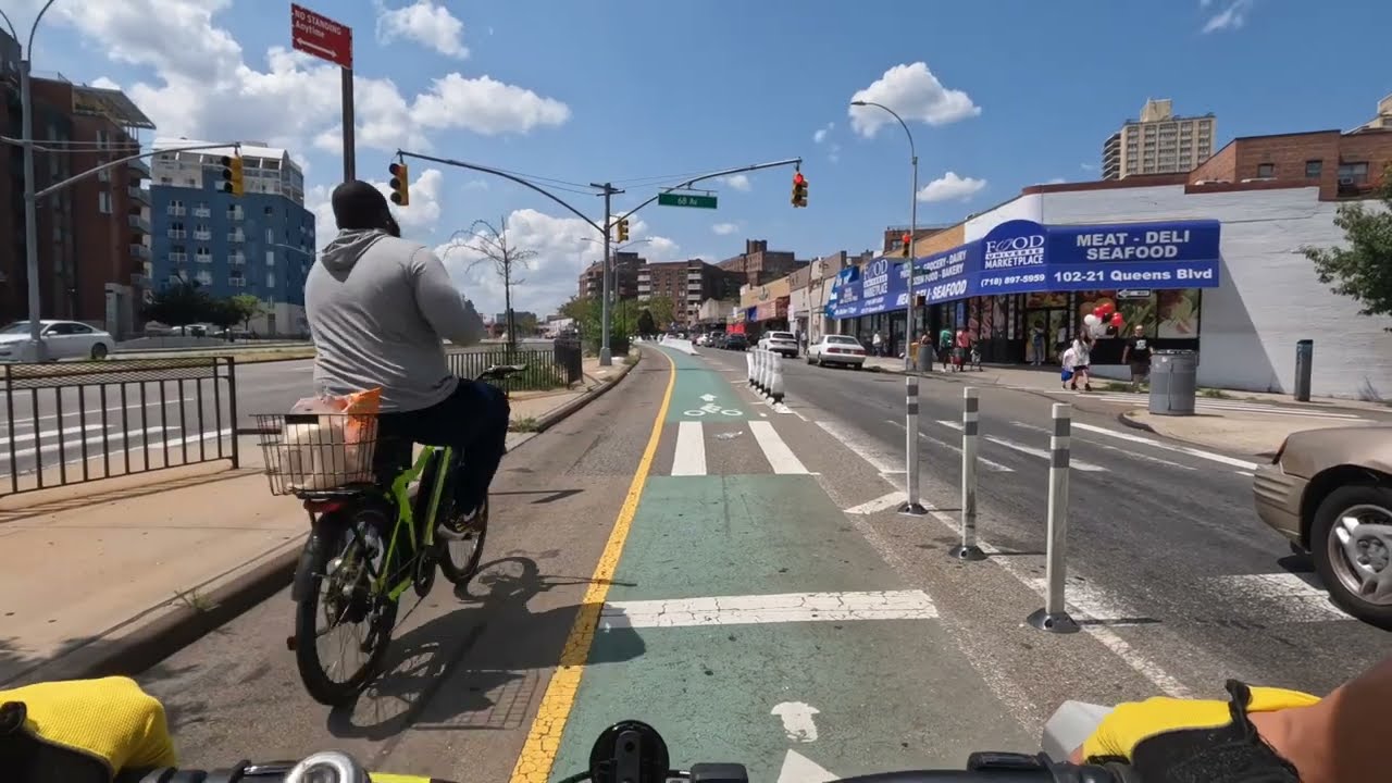 Bike Ride from Queens to Manhattan via Queens Blvd and 2nd Avenue - NYC Cycling
