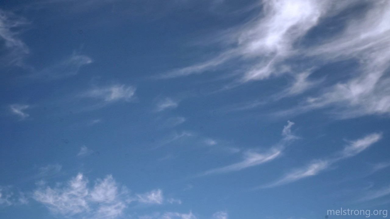 Time lapse of cirrus uncinus and floccus