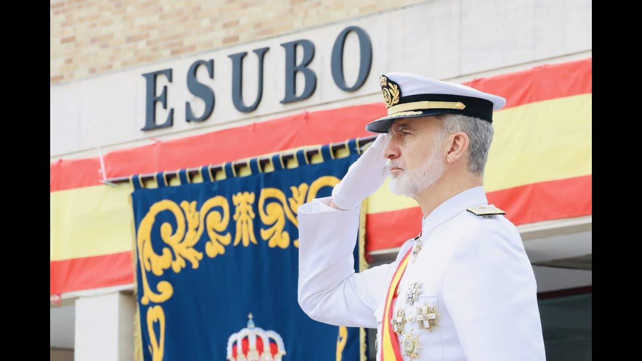 S.M. el Rey preside la entrega de Despachos de Empleo en la Escuela de Suboficiales de la Armada