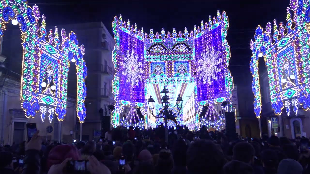 VIAGRANDE - San Mauro Abate 2024 - Prima accensione luminarie Decolux