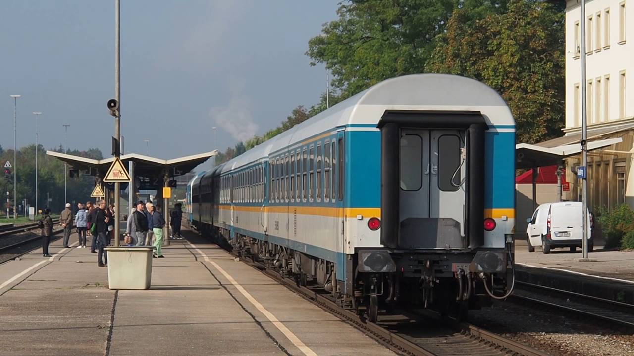 Züge, Trains, Treni  (Bayern) - Bahnhof Kaufering - Diesel im Nebel (ER20 007)