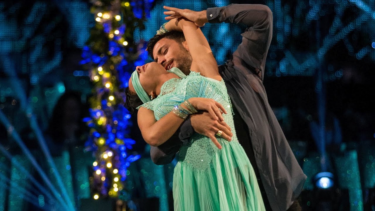Georgia May Foote & Giovanni Pernice Show Dance to 'Fix You' - Strictly Come Dancing: 2015