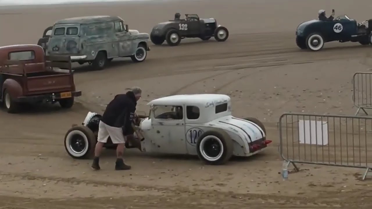 Bridlington Race The Waves Wacky Races - Rat Rod, Hot Rod, Custom Cars & Bikes - Beach Fun Day ‘23