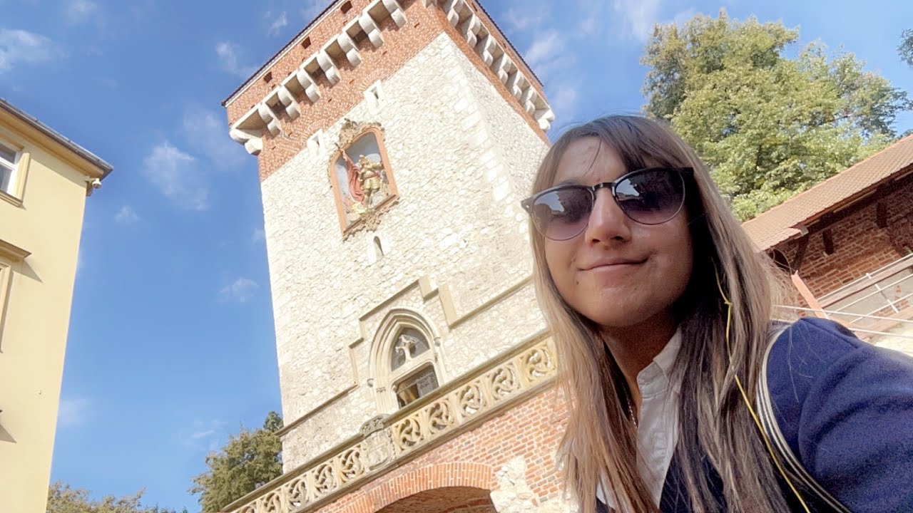Krakow, Poland's Historic Square: Castles, Nightlife, and Street Performances