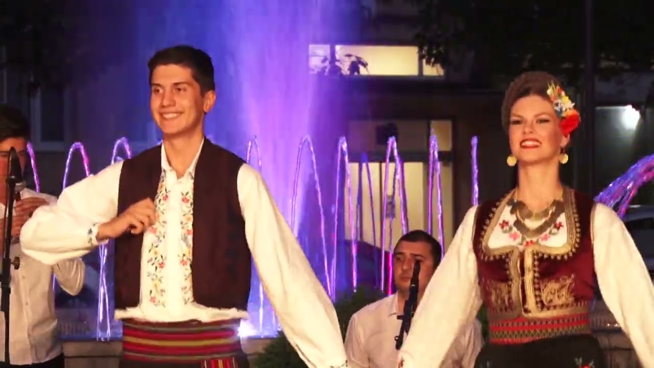 Koncert ansambla Abrašević kod Fontane