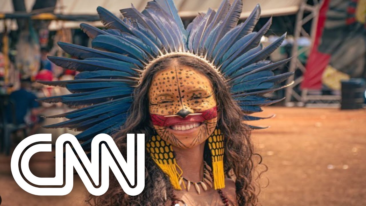 Indígenas usam redes sociais para defender suas causas | CNN PRIME TIME