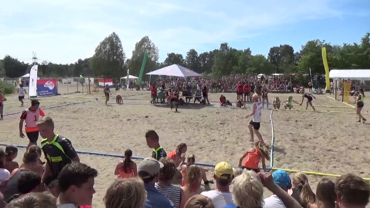 NK Beachhandbal Combinatie '64 C1 Finale tegen VZV 1e helft