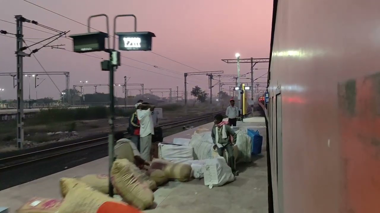 12111 - Amravati mumbai sf express journey