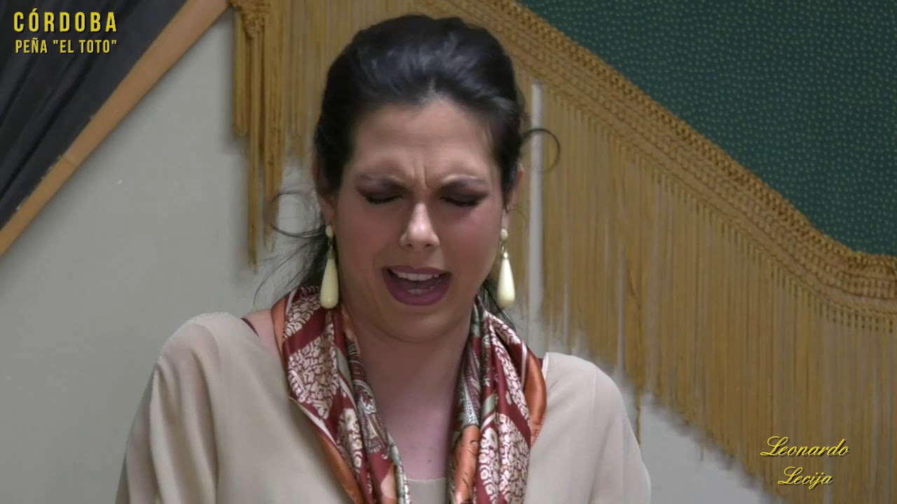 MARÍA LÓPEZ:    
