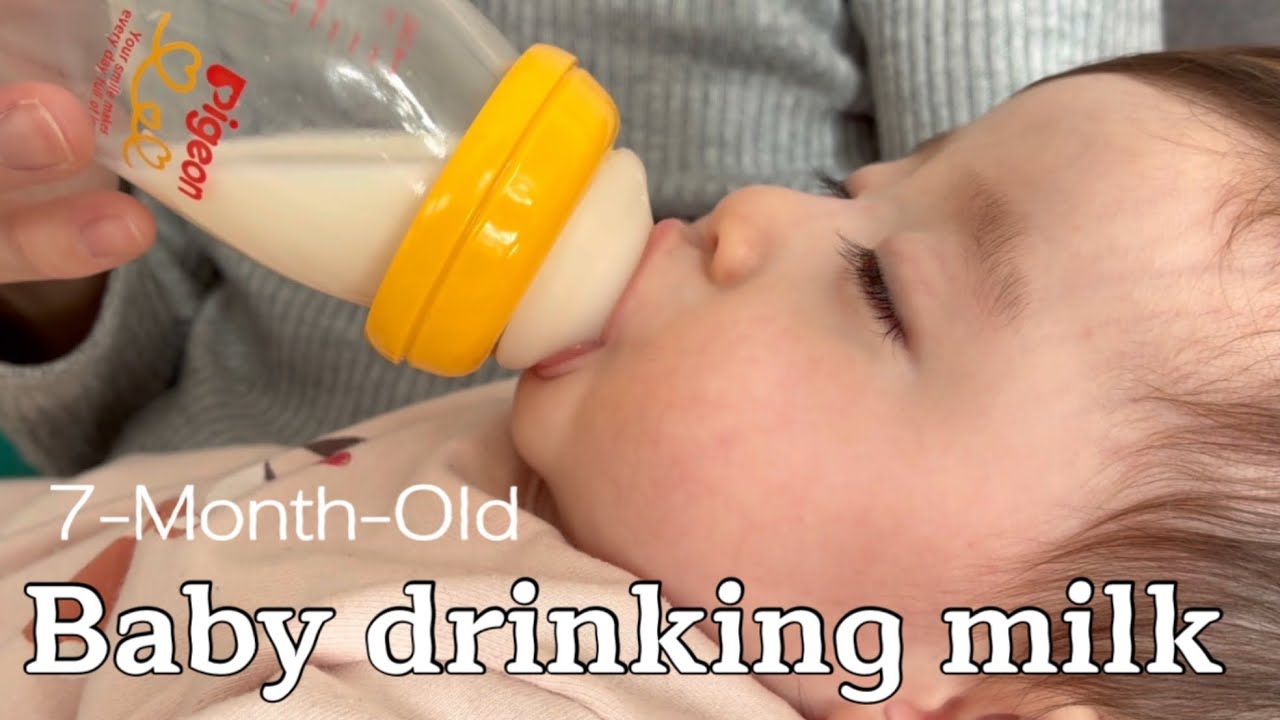 【7 months】Baby drinking milk given by Daddy【from JAPAN🇯🇵】