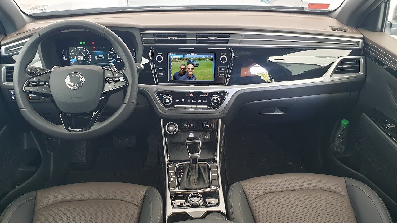 Actuoto: Ssangyong Korando. Korean can do it! Int&eacute;rieur (2/3) سانق يونق كورندو