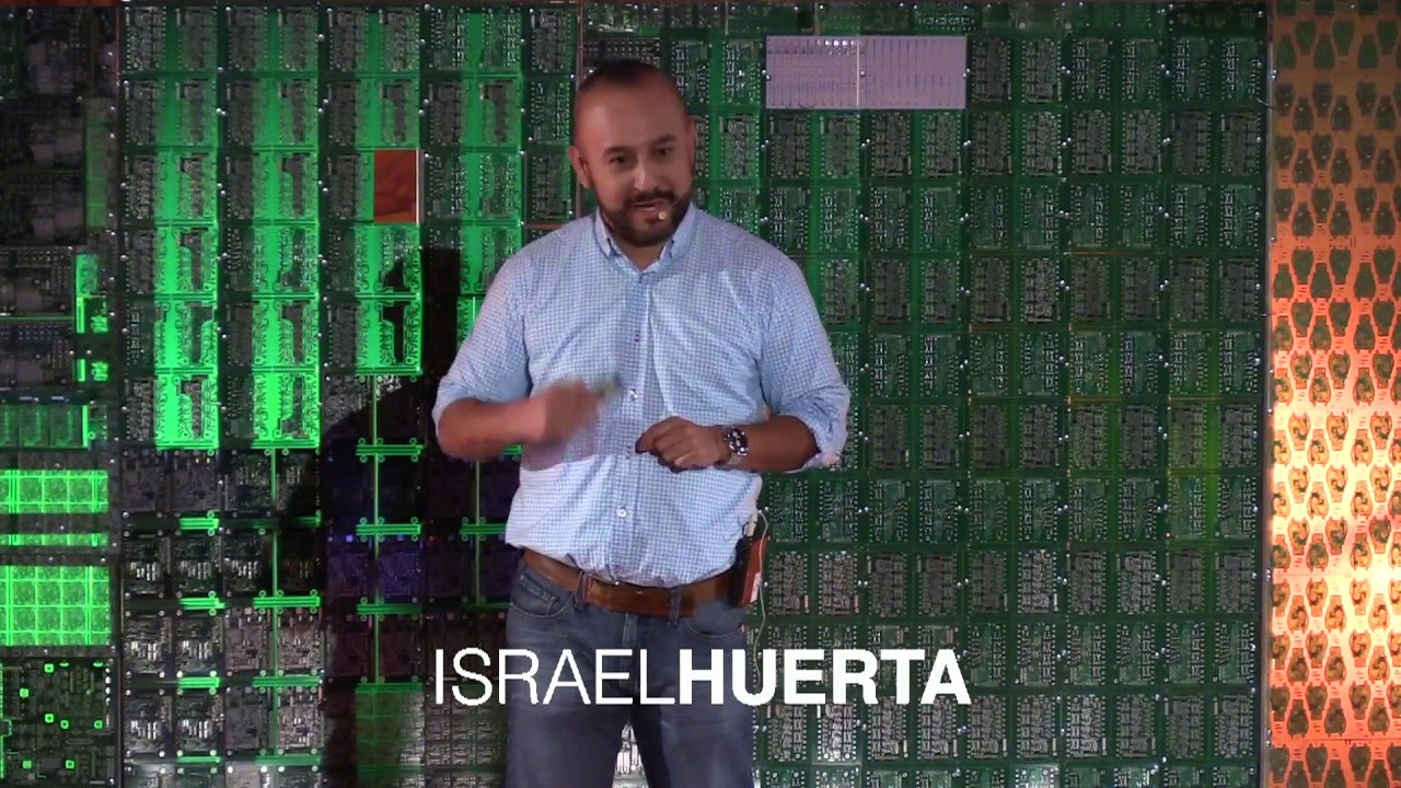 Educar a los oyentes para enseñar a los Sordos | Israel Huerta | TEDxUdeGuadalajara