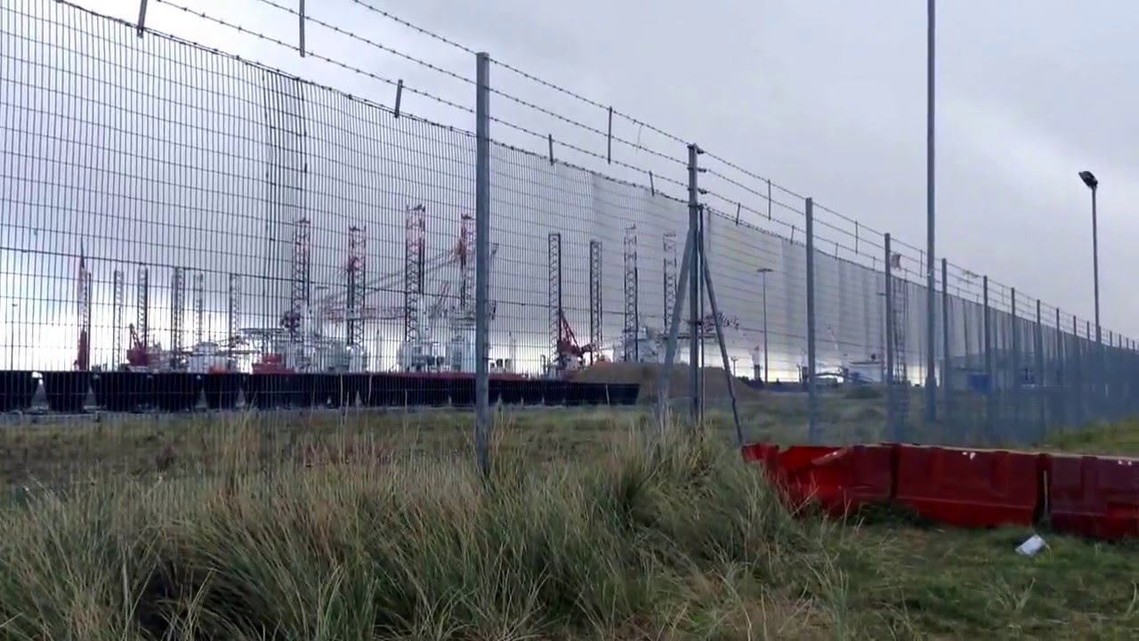 The Seajacks ship in Great Yarmouth Port