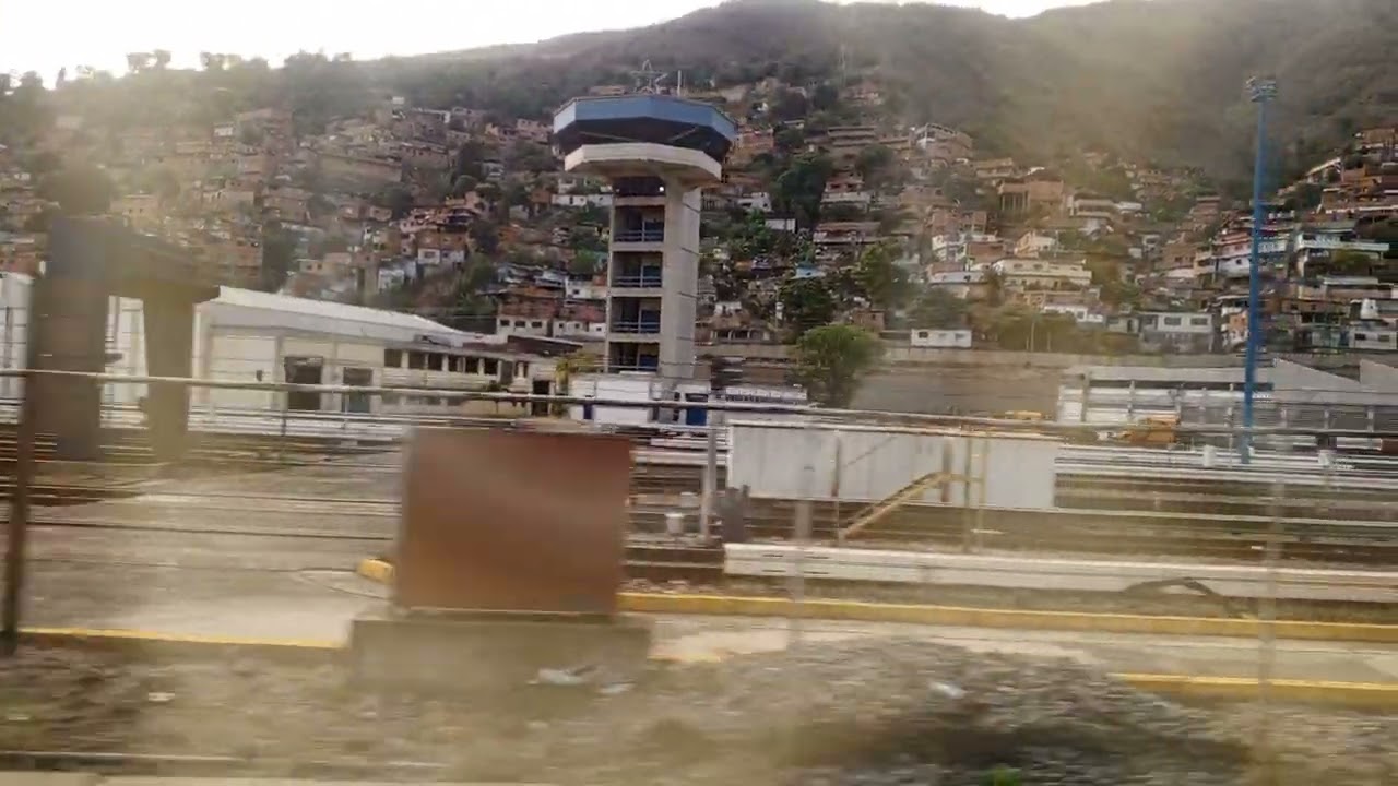 Patios y Talleres de Las Adjuntas Linea2.