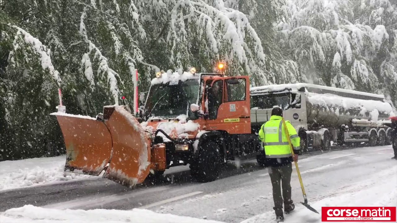 Corse : la neige est tombée en abondance sur les montagnes