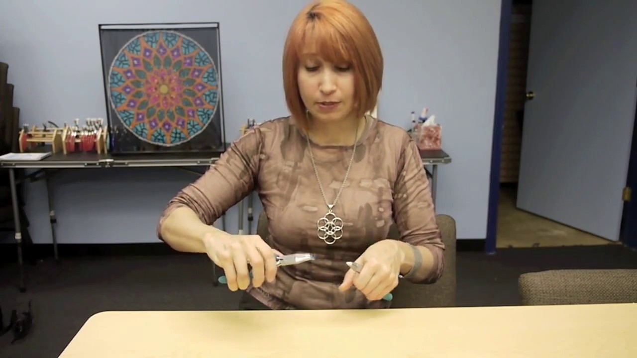 How to Open Jump Rings (chainmaille making tips)