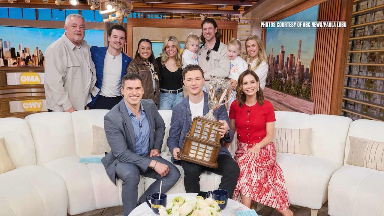 Emotional Matthew Schaefer takes home Calder Trophy!🏆