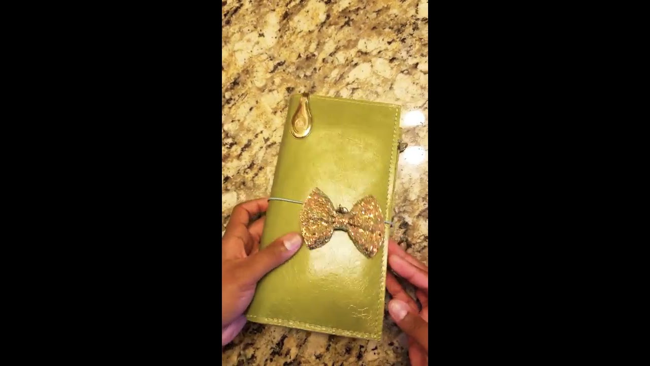 Foxy Fix No. 6 Standard TN Flip Thru