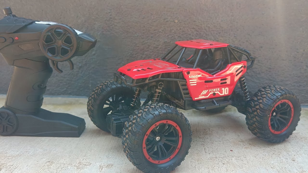 Playing with my new off-road RC car 🚗 , Wireless remote control car.