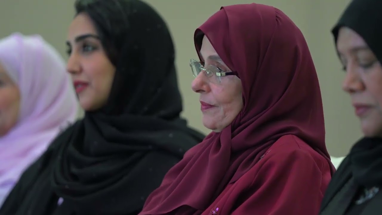 سمو الشيخة جواهر القاسمي تشهد الجلسة الحوارية 