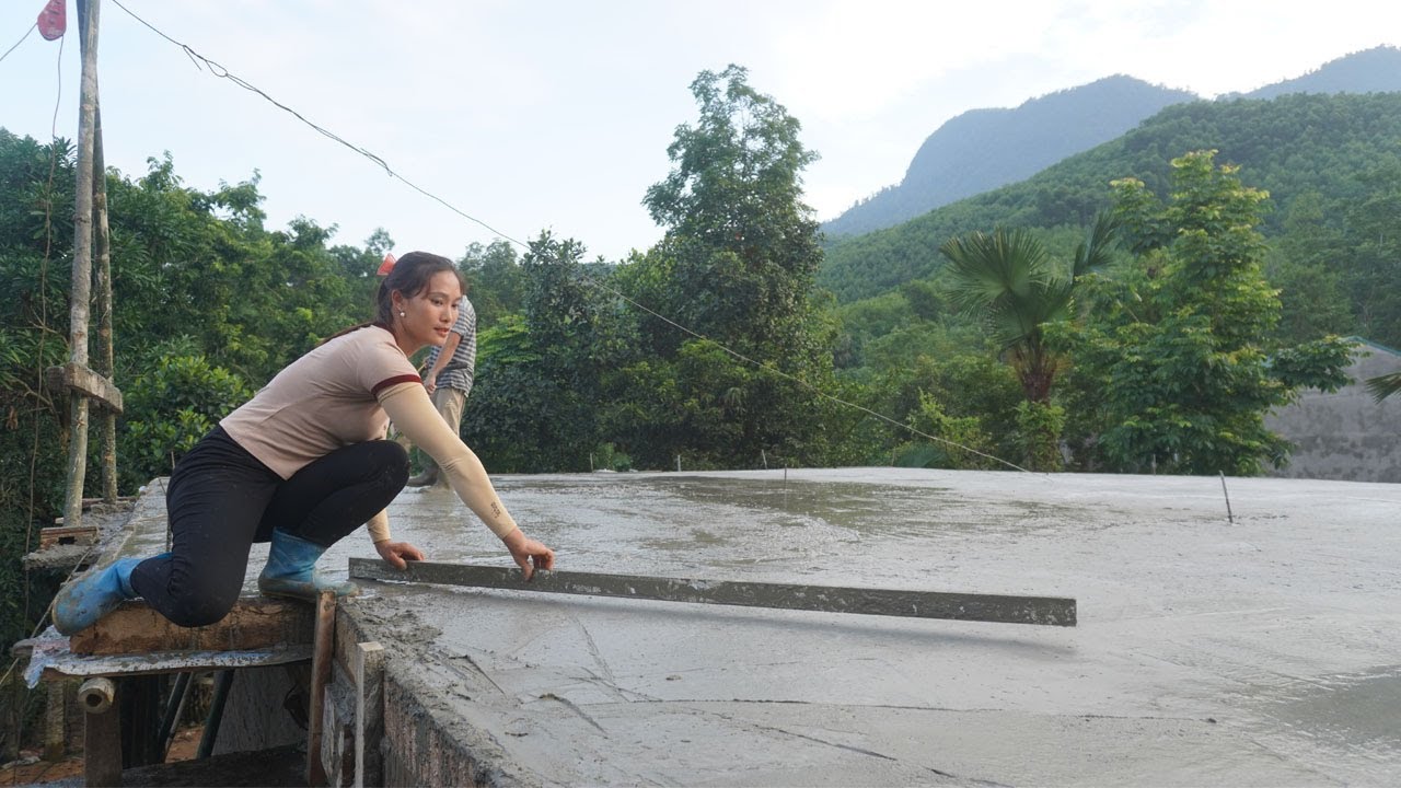 Building house for the poor - Weaving iron and pouring concrete roofs / Building a new house