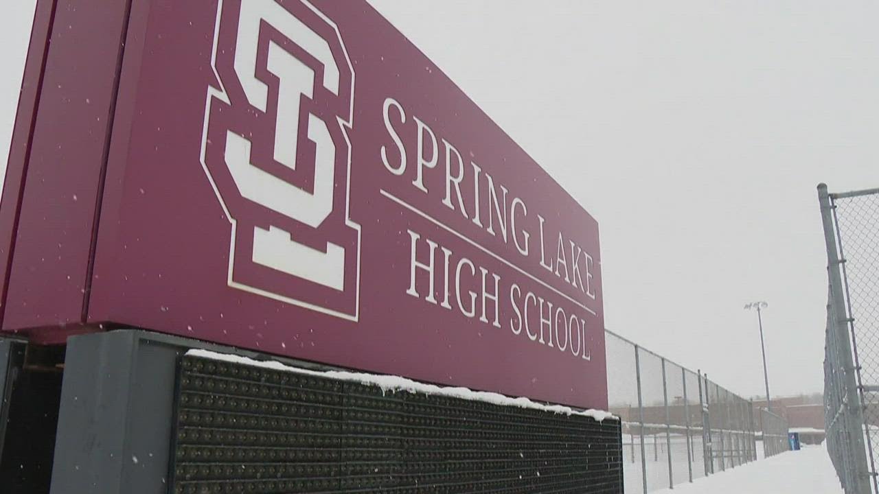 Spring Lake High School principal Mike Gilchrist resigns after found to have changing grades