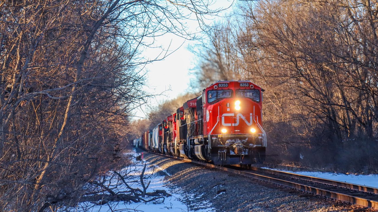 Heritage units and SD75Is in southern Wisconsin 