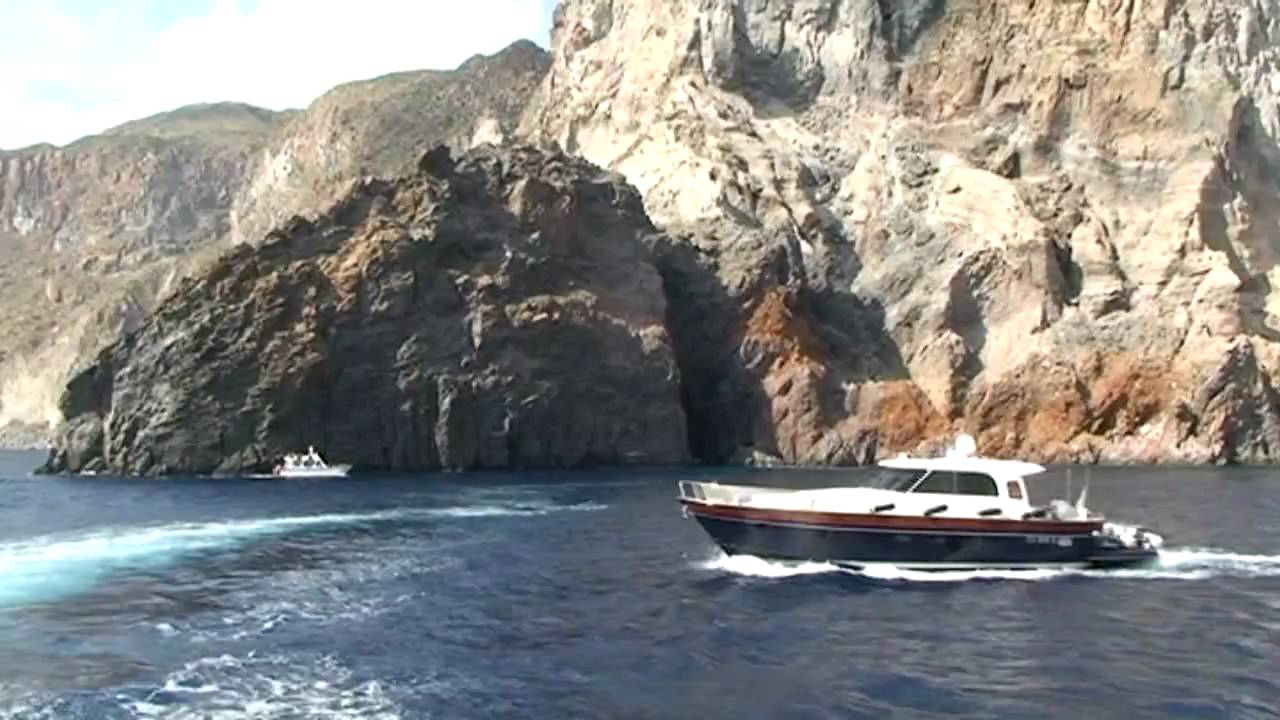 #Italie #Sicile iles &eacute;oli&eacute;nnes les cotes sauvages de l'ile de #Lipari