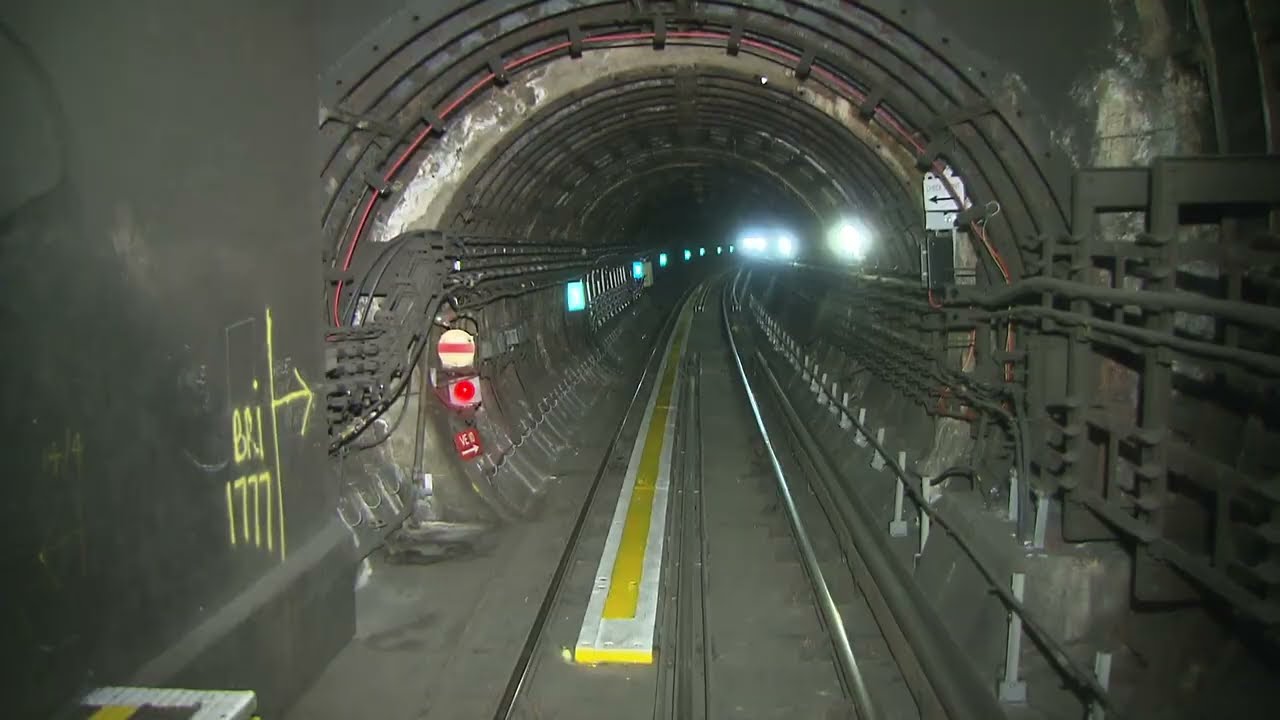 Удивительный высокоскоростной кроссовер