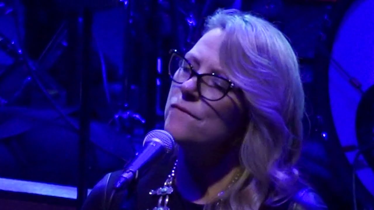 Susan Tedeschi on Willie Nelson's 