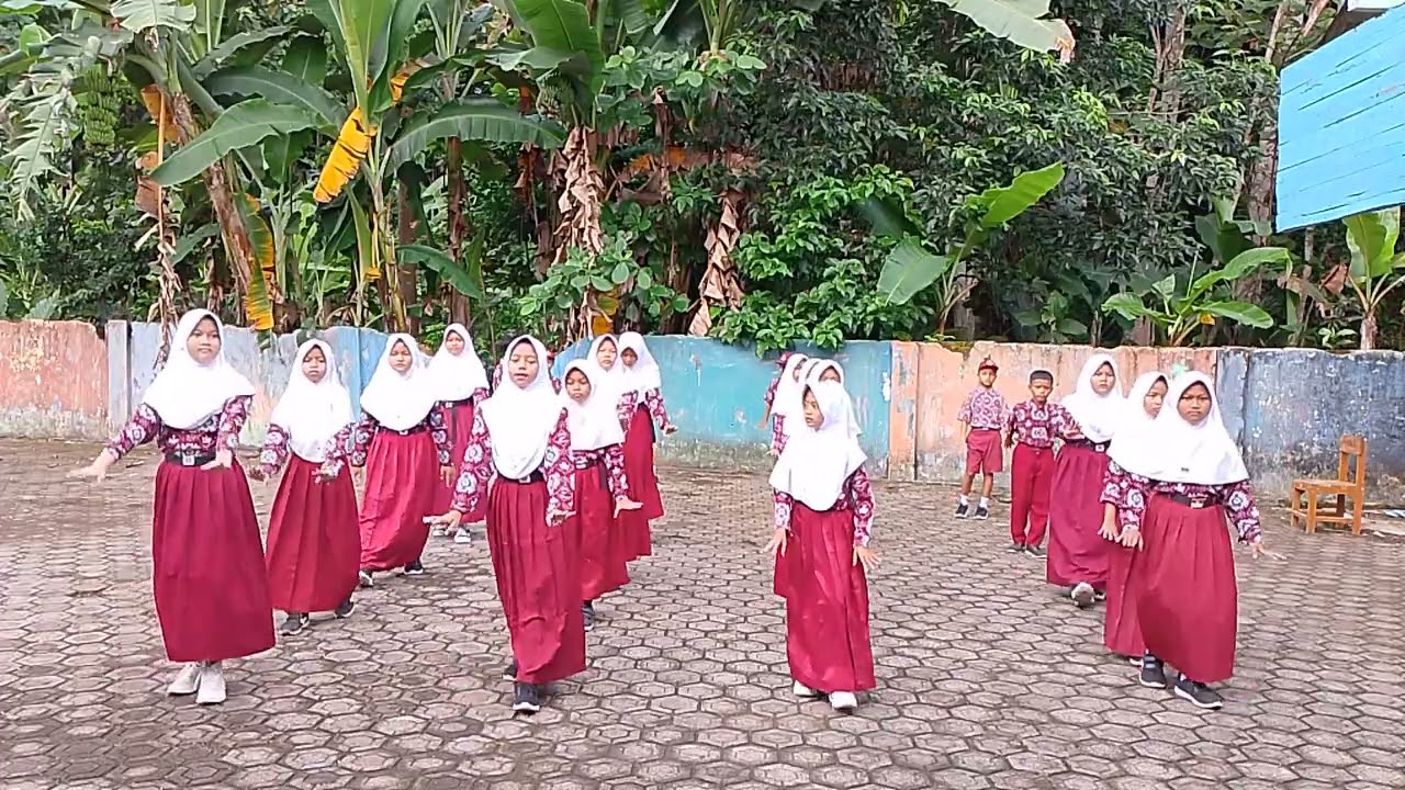 Senam Anak Indonesia Hebat