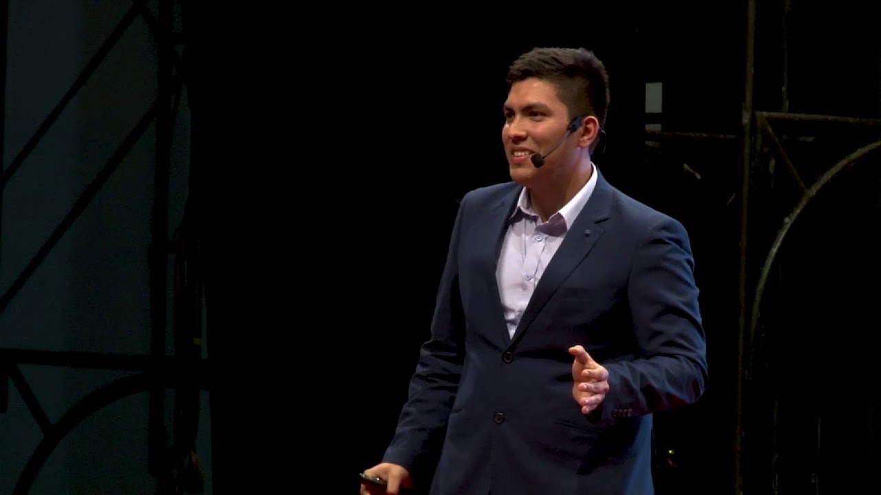 Clase divertida clase aprendida | Elías Cuestas | TEDxUniNacionalIngeniería