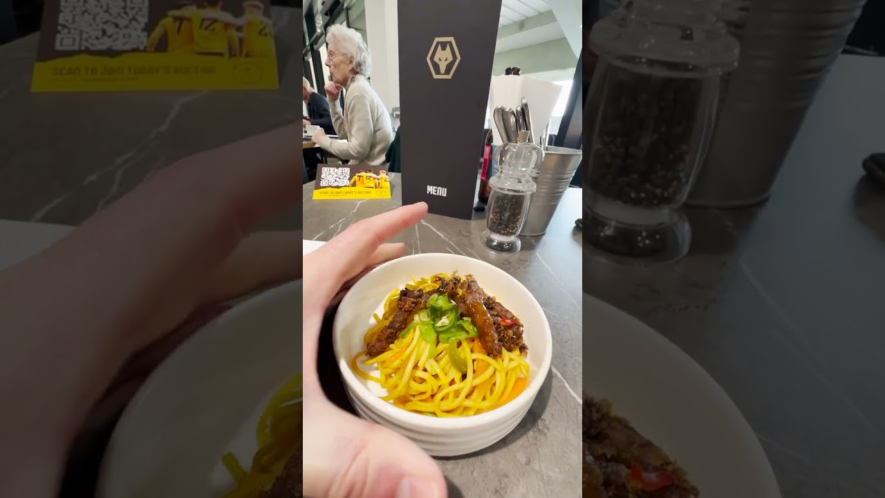Wolves vs Sheffield United - How much is hospitality at the Molineux Stadium? ⚽️