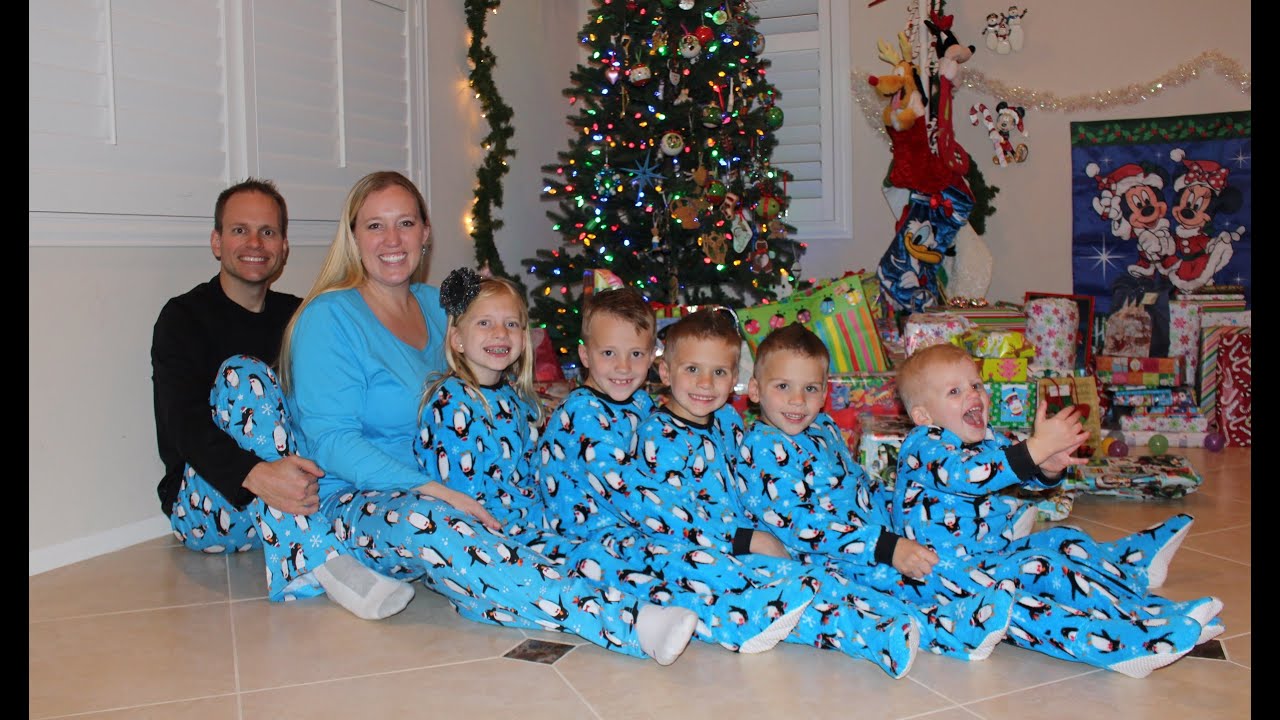 24 Hours With 5 Kids On Christmas Day