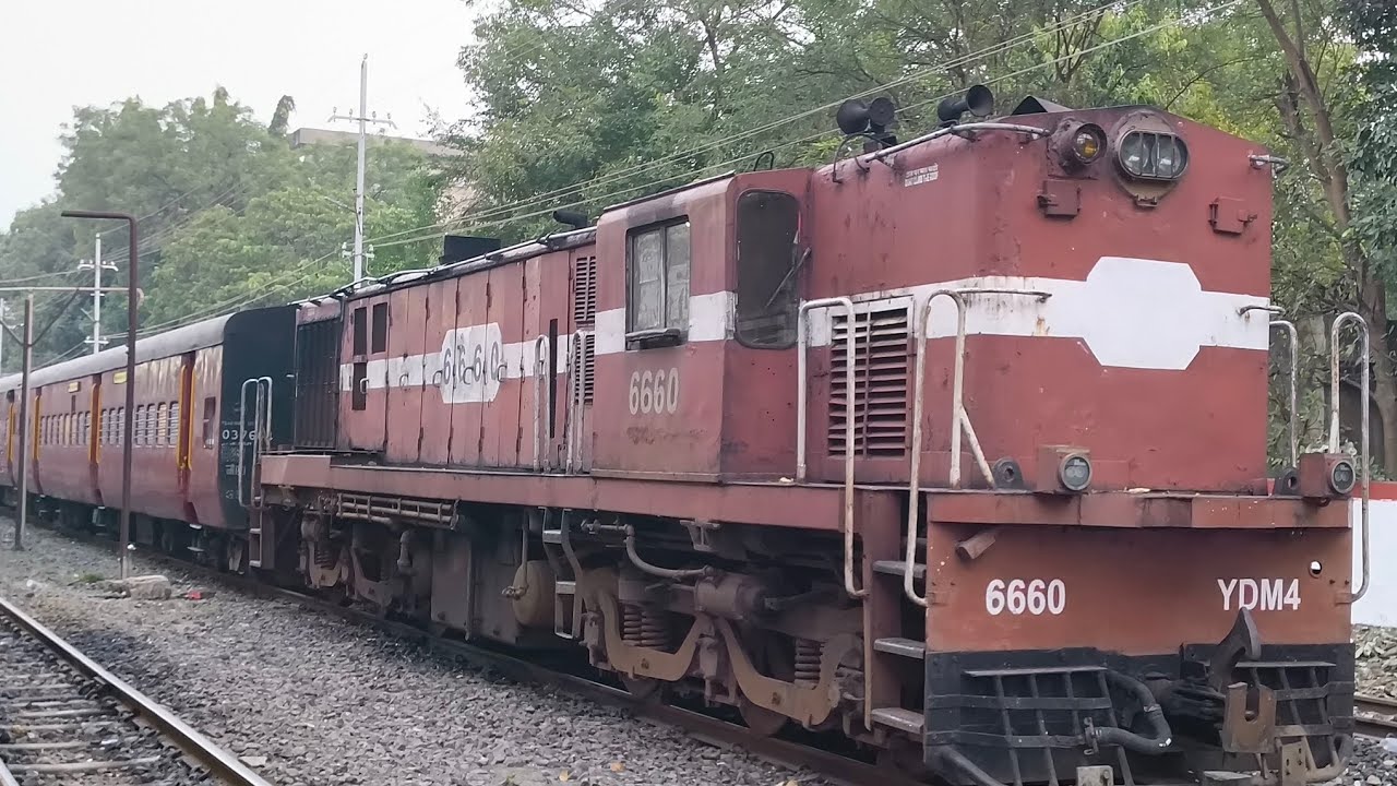 Meter gauge train /heritage railway track / Heritage junagadh / old meter gauge train in INDIA😍