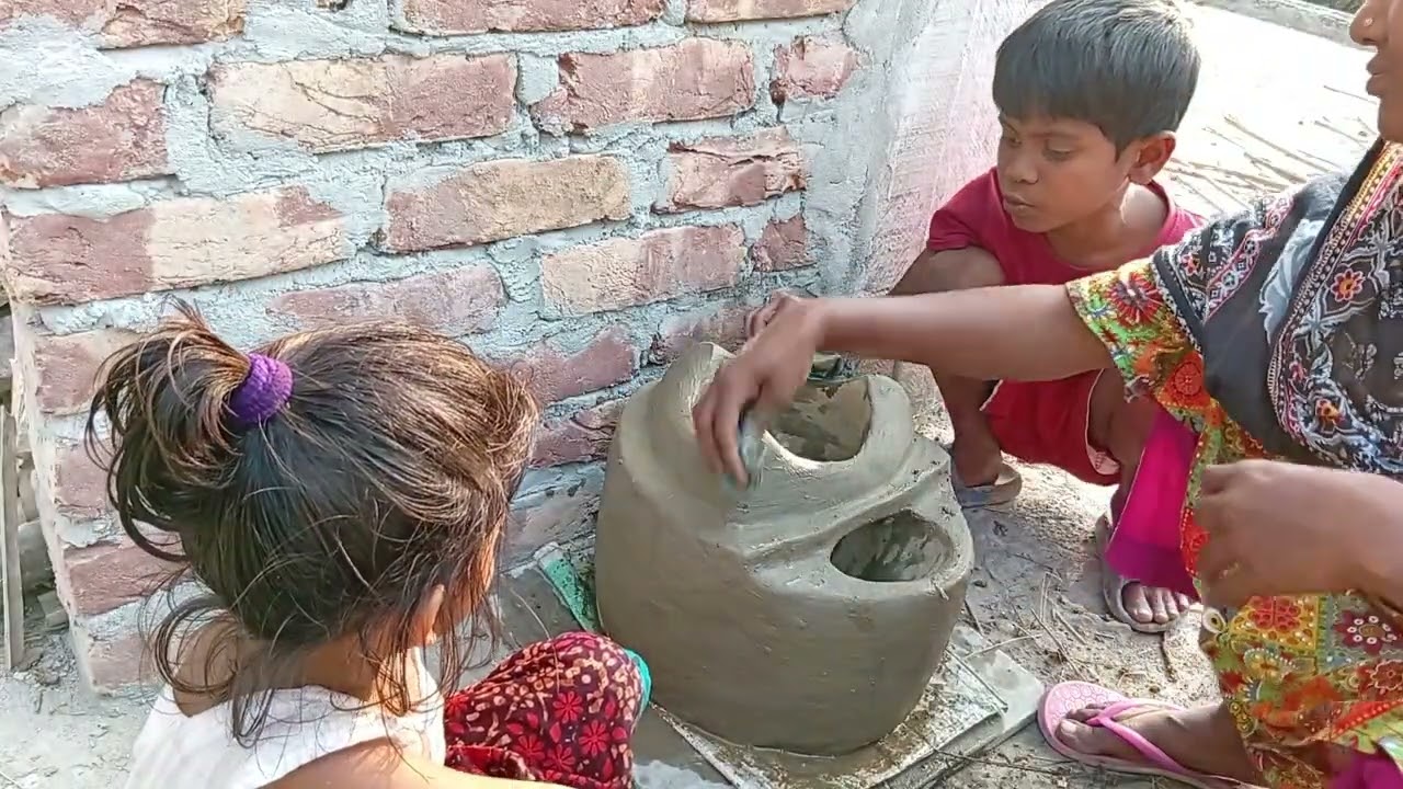 মটির চুলা বানানো হলো