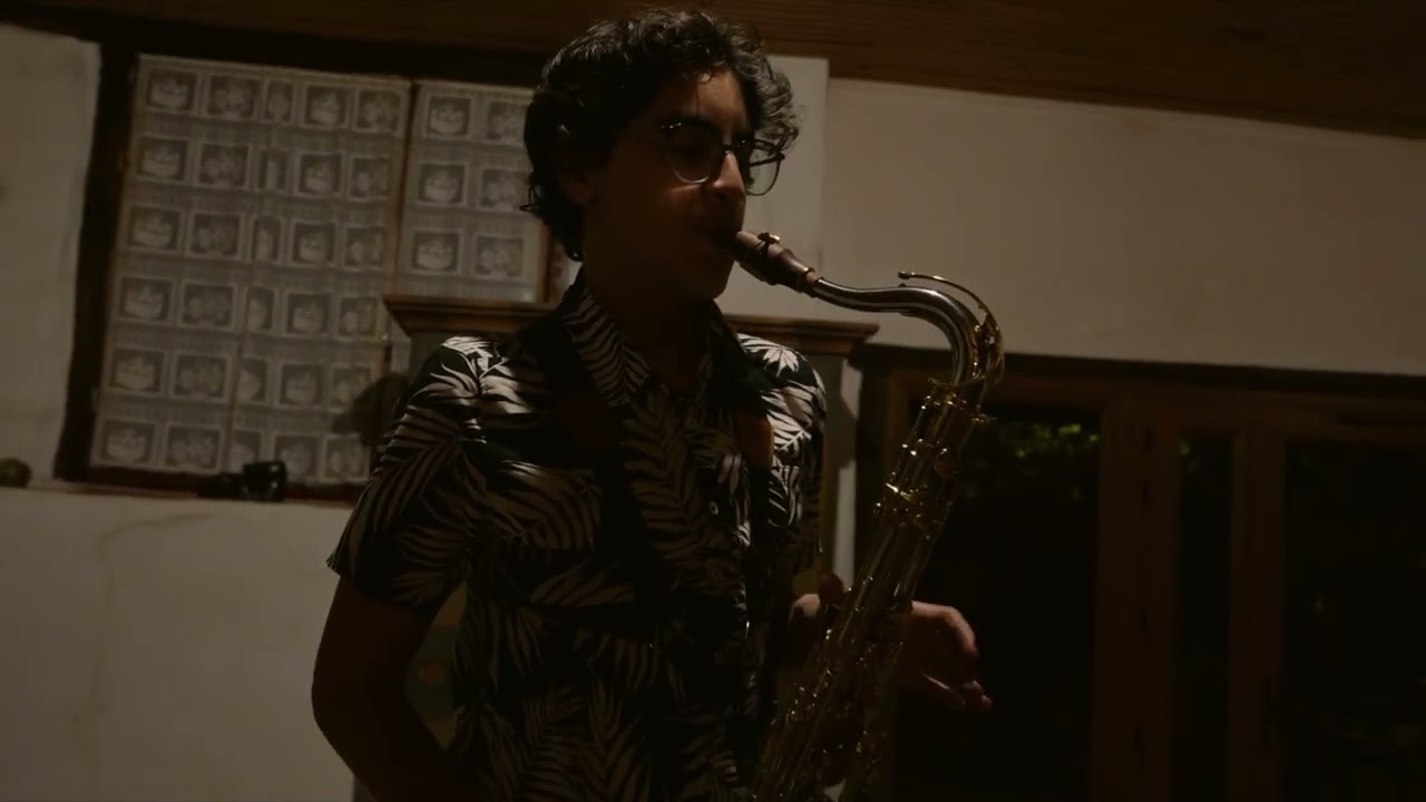 RAYAN SAX  ' playing some tunes '  @  privat place