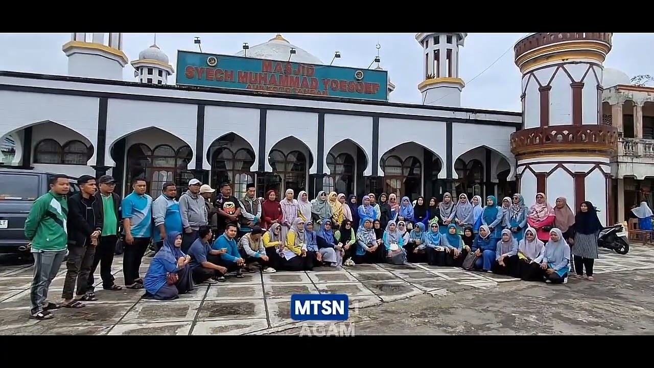 MTsN1Agam, KUA Tilkam, MAN2Agam dlm GEBER BBM (Gerakan Bersama Bersih Masjid) di Masjid M. Yusuf Aur