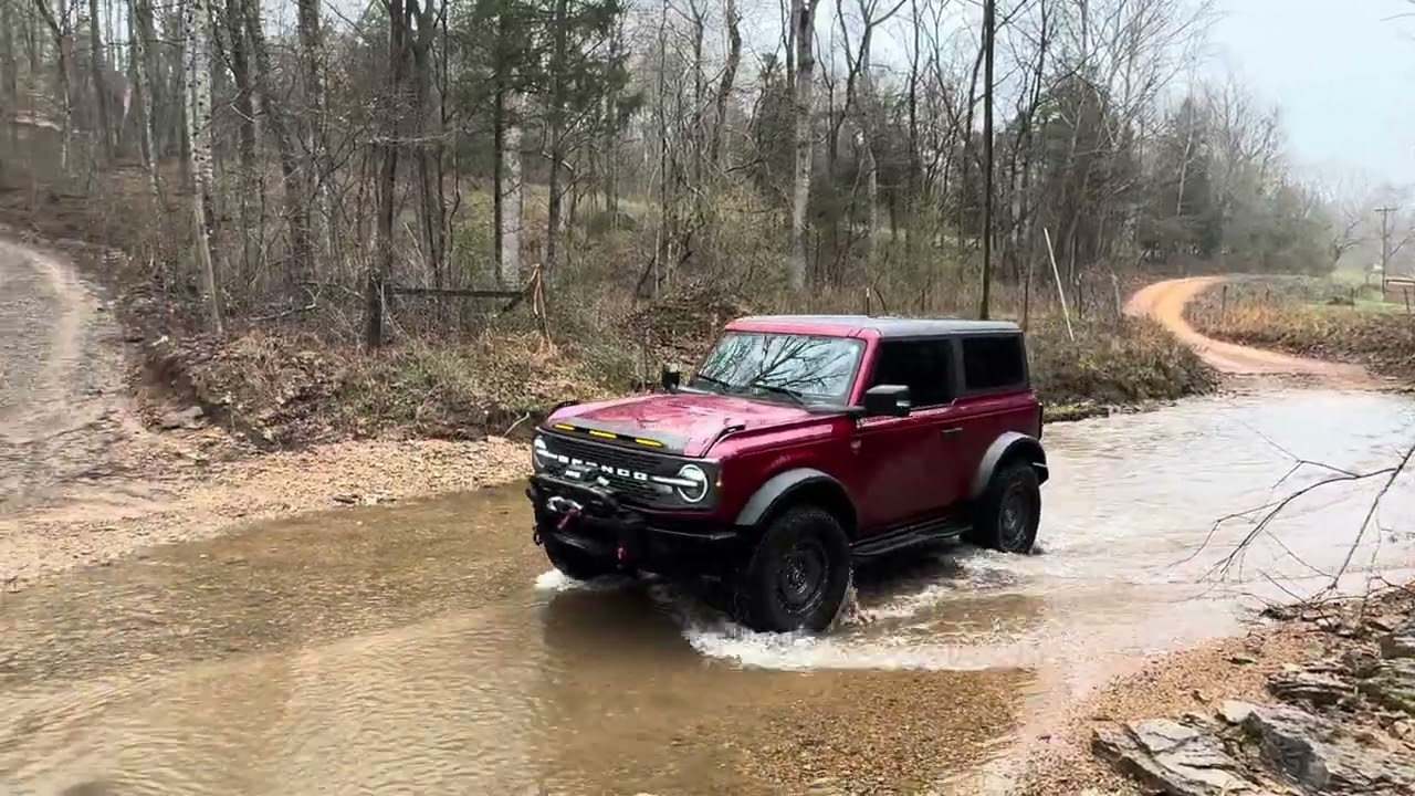 My Bronco Doris ❤️ She loves to cross creeks #bronco #ford 