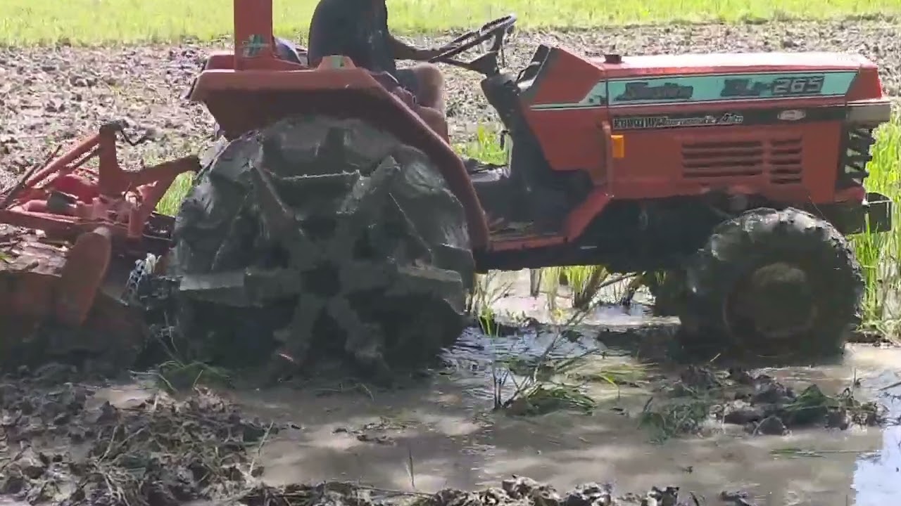 kubota L-4018 vs sunshine ZL1-265 tractors  rotovator