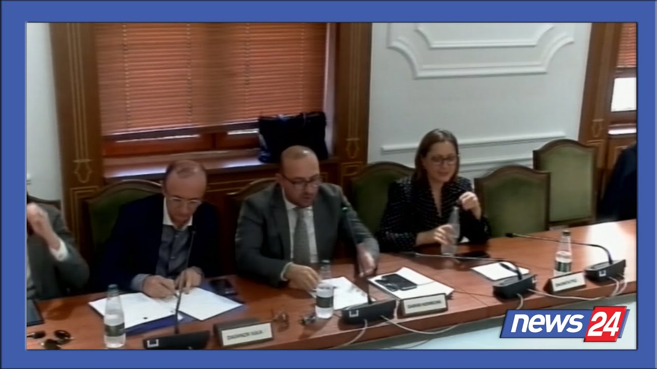 “Ligji juaj, si çorape leshi”! Deputeti i Lushnjës ironizon nismën e PS